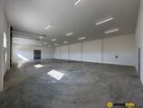 Sklady spoločnosti Skladový priestor až 770 m² s kanceláriami – výška stropu 5,1 m – Komárno – Harčáš na prenájom