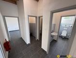 Sklady spoločnosti Skladový priestor až 770 m² s kanceláriami – výška stropu 5,1 m – Komárno – Harčáš na prenájom