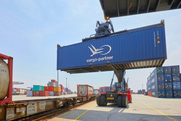 Udržateľná logistika v strednej Európe: Ako cargo-partner mení pravidlá hry