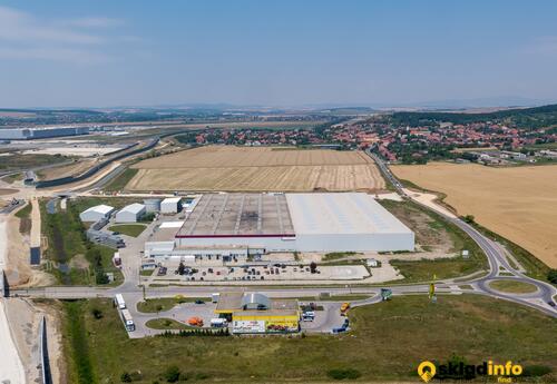 Sklady spoločnosti CTP Park Nitra na prenájom