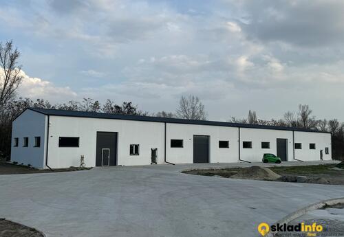 Sklady spoločnosti Skladový priestor až 770 m² s kanceláriami – výška stropu 5,1 m – Komárno – Harčáš na prenájom