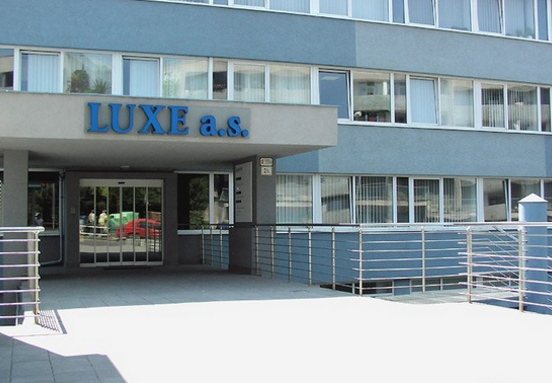 LUXE BIZNIS CENTRUM