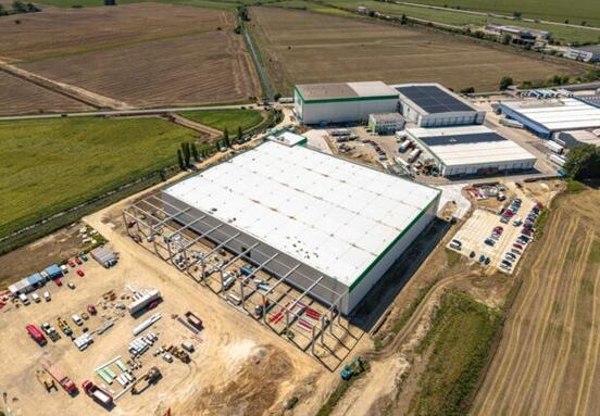 Nová logistická sila Slovenska: Hopi SK predstavuje rozsiahle distribučné centrum v Maduniciach