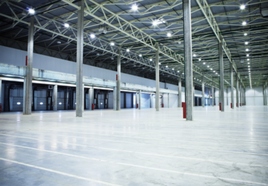 Slovenský trh s priemyselnými a skladovými nehnuteľnosťami prudko rastie: Čo by firmy mali vedieť pre rok 2026