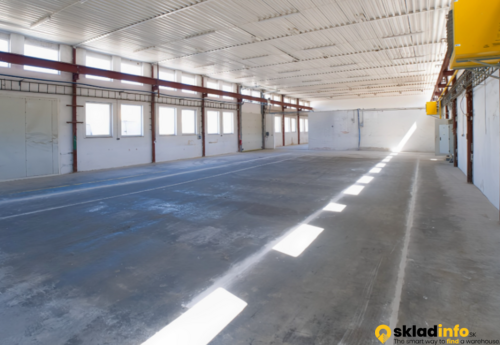 Sklady spoločnosti NA PRENÁJOM! Rekonštruovaná výrobná hala 800 m² Spišská Nová Ves na prenájom